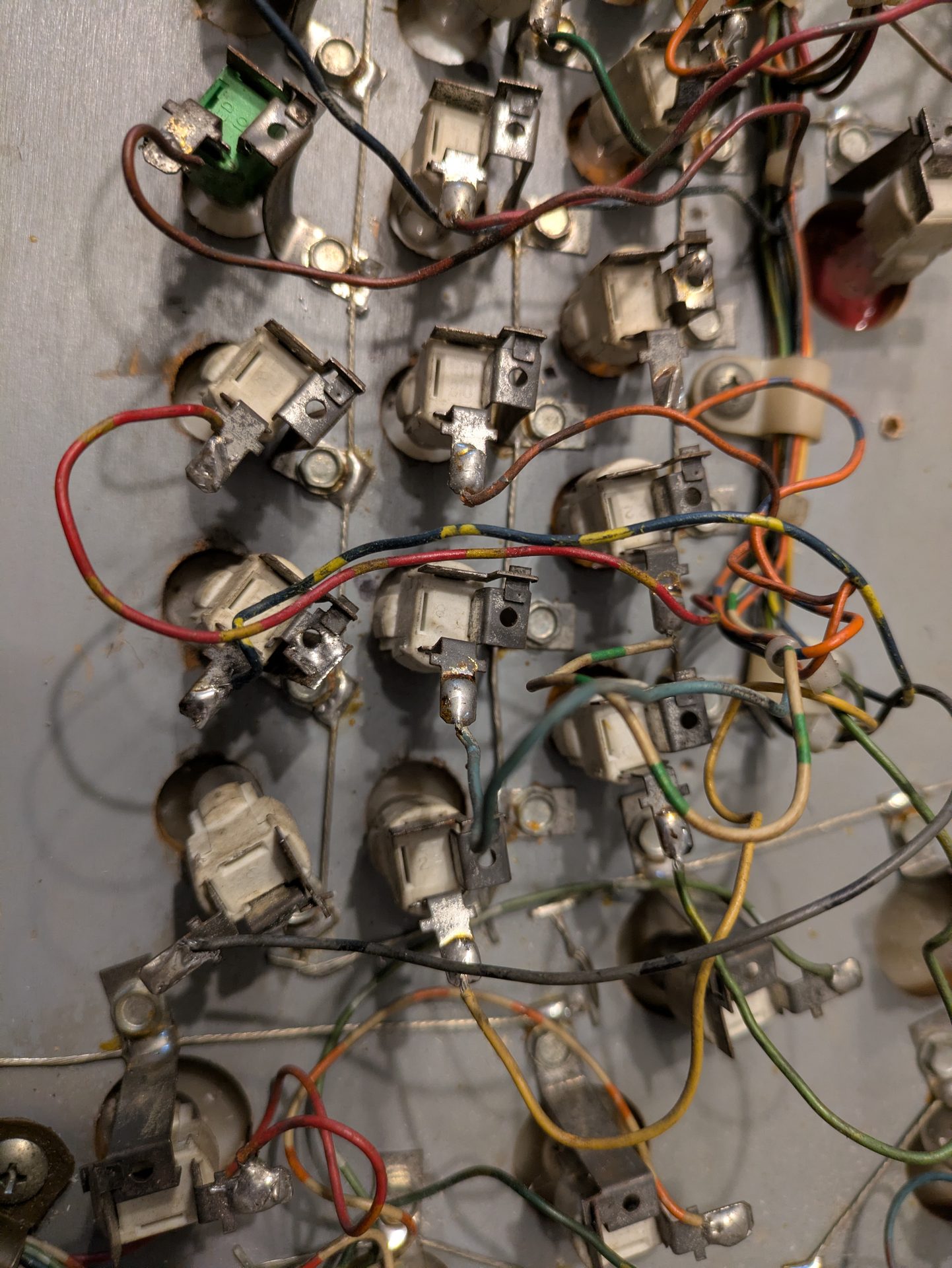 Insert Lampenfassungen vor der Überarbeitung