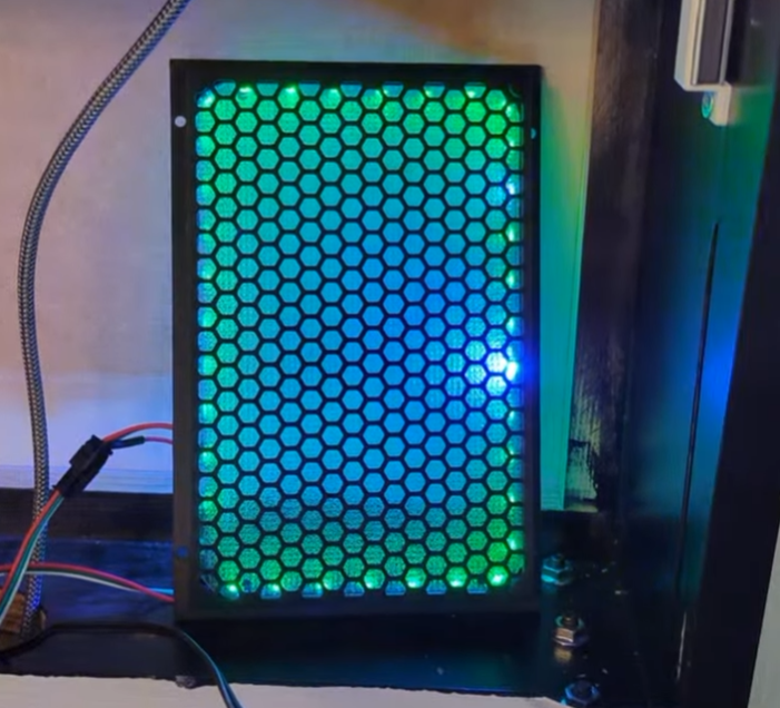 The speaker lighting with mesh